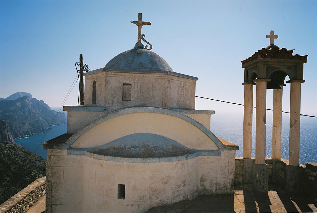 Vue d'un sous bois d'une forêt de hêtres en Auvergne