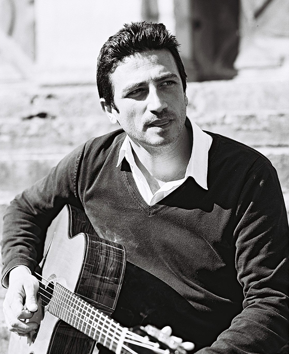 Portrait de Yannick, guitariste du groupe Swing Traffic